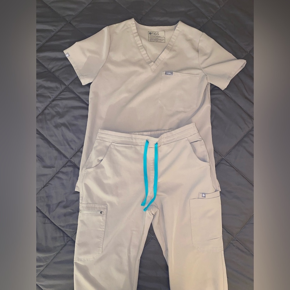 Figs scrub set